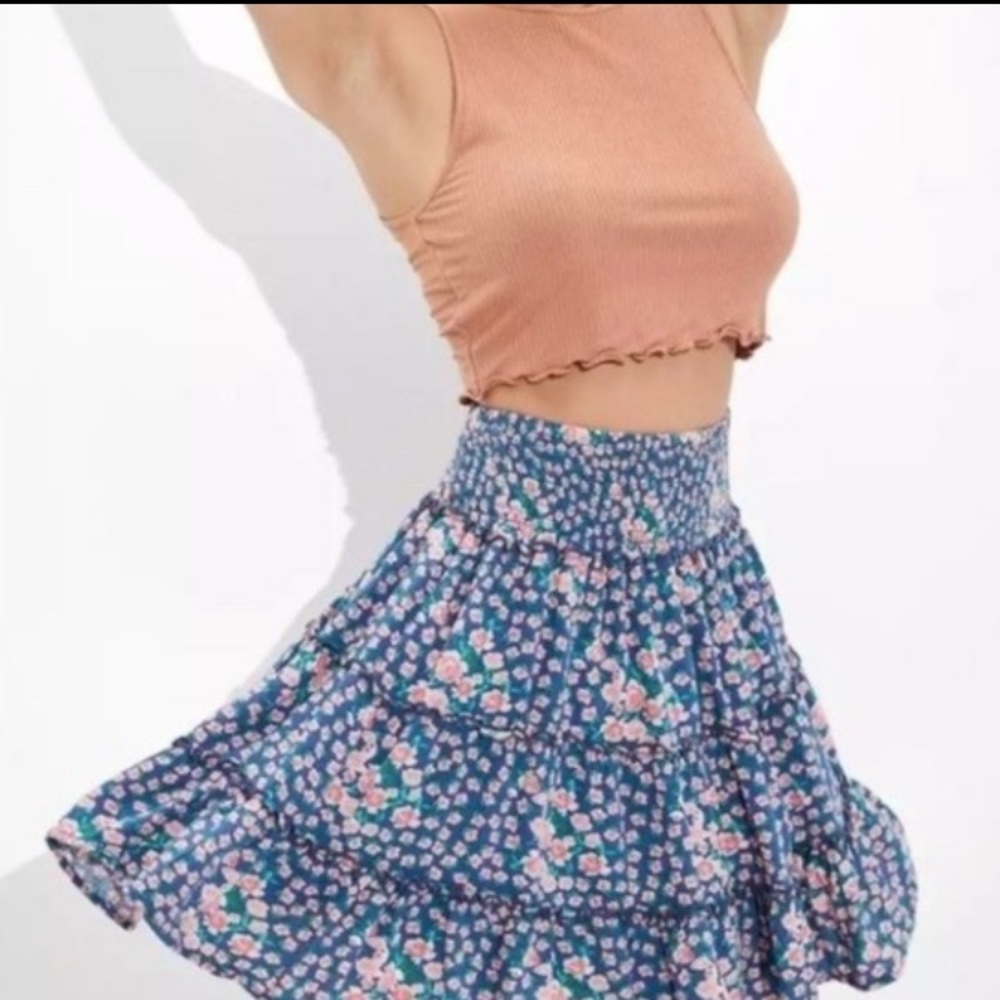 American Eagle floral patterned flowy skirt